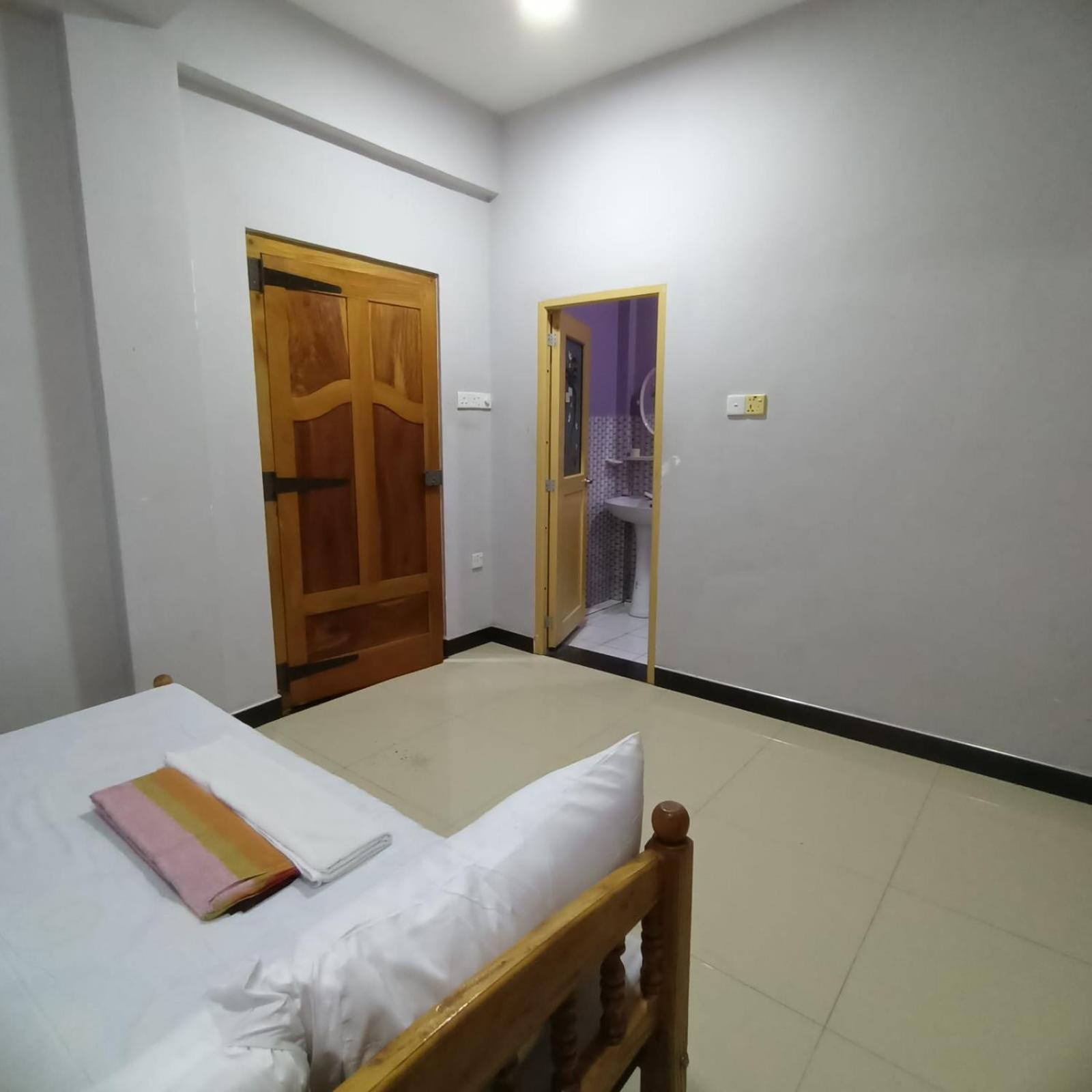 Rooms Jaffna Eksteriør billede